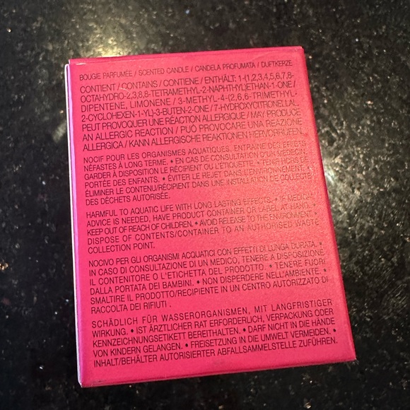 NWT Viktor Rolf 75g/2.5oz BONBON Candle - Picture 3 of 4